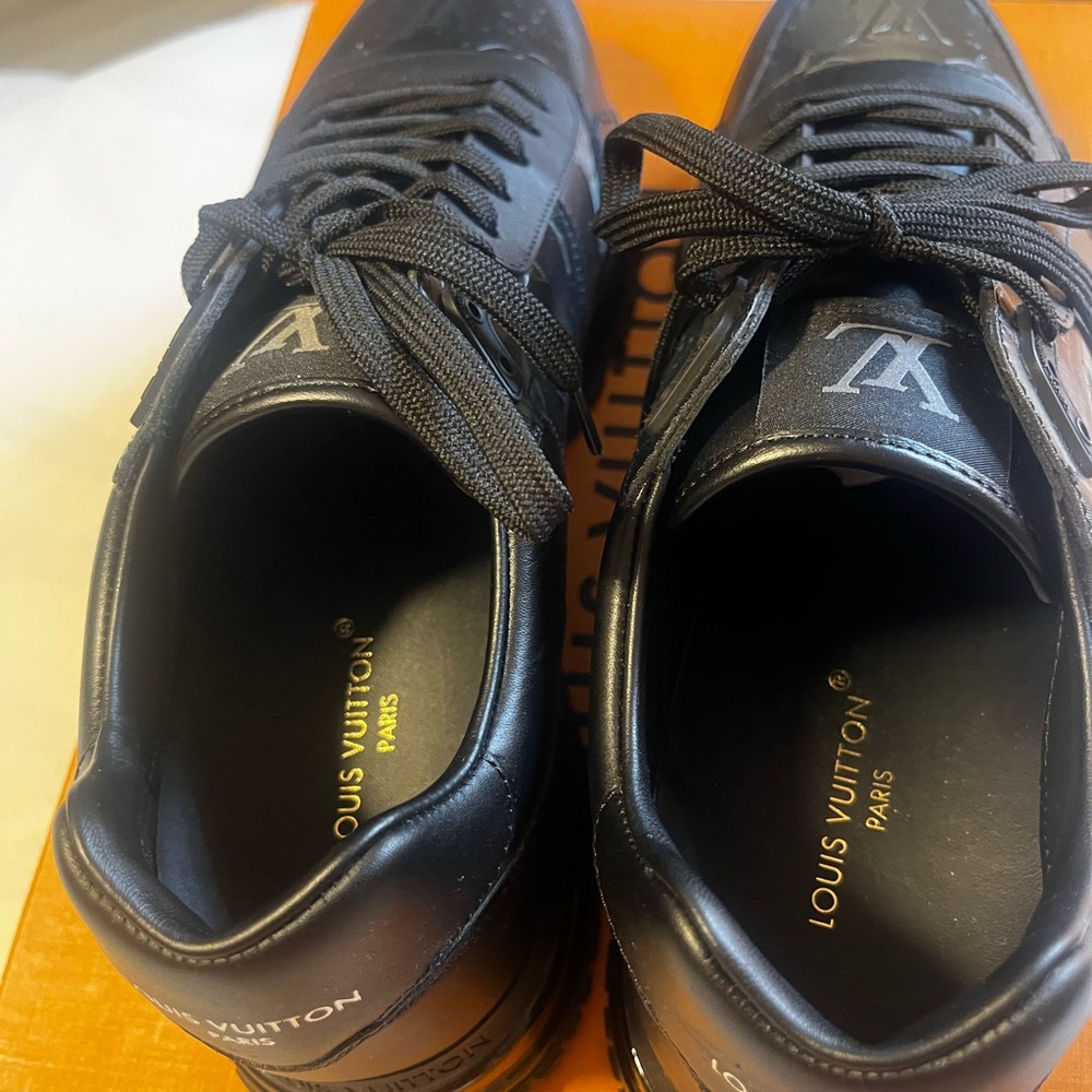 Louis Vuitton Men's Black Monogram Sneakers Runaway Sneakers - Picture 9 of 9